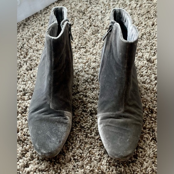 JOIE Fenellie Gray Velvet Ankle Boot - Picture 4 of 8